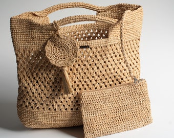 Raffia basket, handmade raffia bag, women's bag, summer bag, panier, hand-woven, made in Madagascar,  shoulder bag, handmade