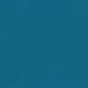 Könnte beinhalten: Ein einfarbiger blaugrüner Hintergrund.