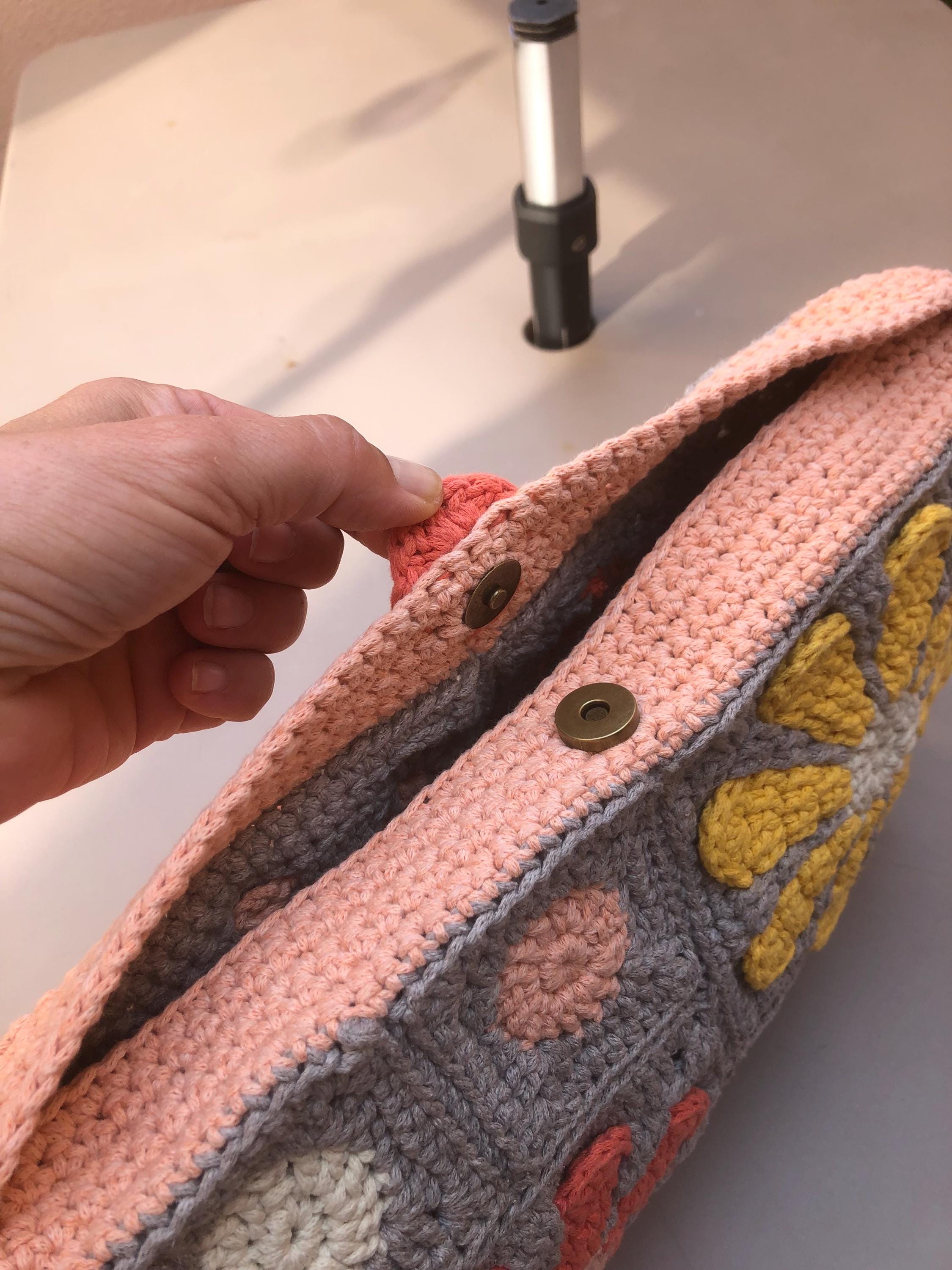 Foulard en pure soie à imprimé logo | Emporio Armani