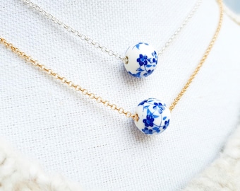 Delft Blue Ceramic Bead Necklace, Delftsblauw Jewelry, Simple Necklace with Dutch Porcelain, Netherlands Gifts, Delicate Necklace Dutch