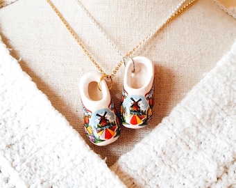 Delft Blue Clog Necklace, Dutch Ceramic Jewelry, Trinket Lover Necklace, Whimsical Jewelry with Charm, Dutch Clogs, Trinket Jewelry