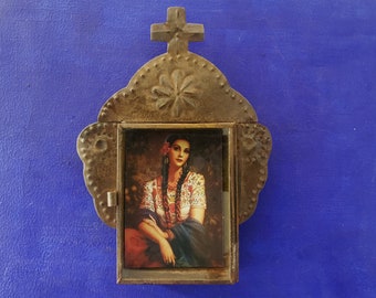 Rustic Mexican tin nicho  Beautiful Mexican Señorita senorita lady maria Jesus Helguera wall hanging folk art rusty shadow box