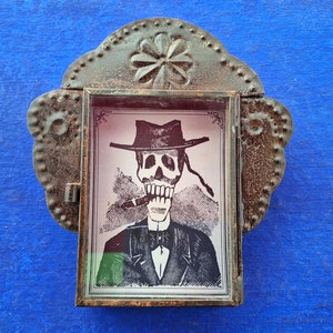 Mexican day of the dead  character from the mexican revolution cartoon rustic nicho tin wall hanging Jose Guadalupe Posada