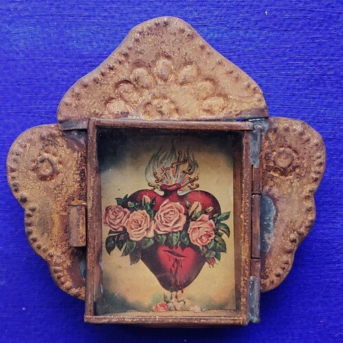 Rustic Mexican Tin Nicho Sacred Heart Crown of Torns Wall Etsy