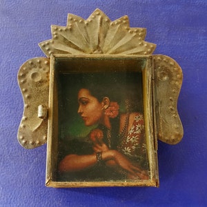 Rustic Mexican tin nicho  Beautiful Mexican Señorita senorita lady maria Jesus Helguera wall hanging folk art rusty shadow box