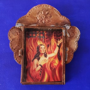 Rustic Mexican tin nicho  Anima sola del Purgatorio Soul of purgatory  wall hanging folk art rusty catholic shrine shadow box