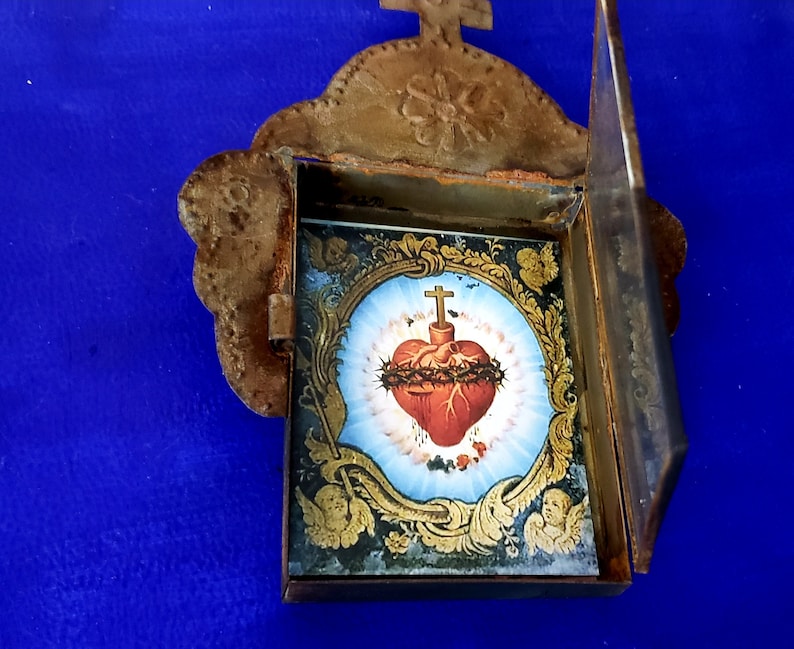 Rustic Mexican Tin Nicho Sacred Heart Crown of Torns Wall Etsy