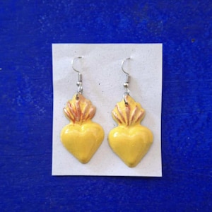 Colorful Mexican Sacred Heart Earrings – Milagro Folk Art Jewelry – Tin Yellow Ex-Voto Flame Heart – Handmade Religious Earrings