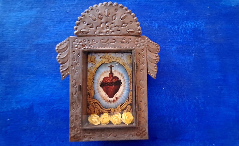 Big Rustic Mexican Tin Nicho Sacred Heart Crown of Thorns Wall Hanging ...