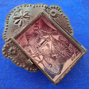 Mexican day of the dead  bike race bicycle cartoon rustic nicho tin wall hanging Jose Guadalupe Posada
