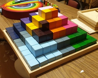 Lernspielzeug - Bausteine - große Pyramide Set 100 Stück Geschenke für Kleinkinder