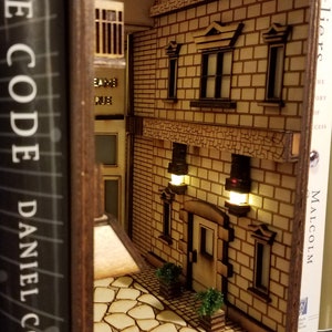 Book Nook Alley USA Bookshelf Insert Diorama