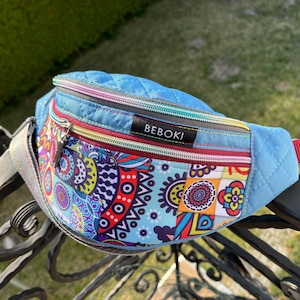 Riñonera BEBOKI Mandala/azul + minicartera de regalo. ¡Elegante bolso de diario para ella! ¡Motivo étnico y colores vibrantes!
