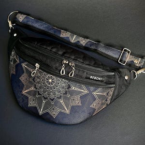 Riñonera acolchada impermeable BEBOKI XL en color negro étnico y mandala. Riñonera hecha a mano. Riñonera para viajes y cartera de uso diario como regalo.