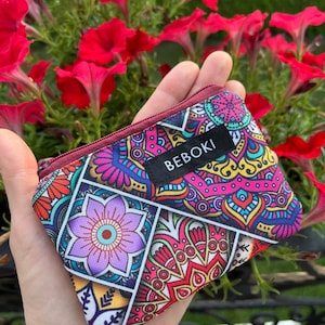 BEBOKI Mandala - Monedero pequeño impermeable para mujer, monedero, bolsa acolchada con cremallera, billetera hecha a mano, billetera pequeña negra con cremallera, estilo bohemio
