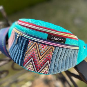 Patchwork Gürteltasche mit Quaste: Boho Travel Hip Pack