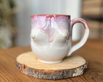 Mug fait main, tasse avec des seins, tasse seins en céramique, tasse poitrine 3D, Body Positivity, grès, tasse en poterie