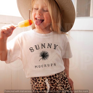 Bella Canvas 3001t Mockup Branco, Mockup de Camiseta Branca Infantil, Mockup de Camiseta de Verão, Mockup de Camiseta Infantil, Mockup de Camiseta Modelo Infantil