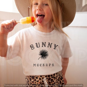 Bella Canvas 3001t Mockup Branco, Mockup de Camiseta Branca Infantil, Mockup de Camiseta de Verão, Mockup de Camiseta Infantil, Mockup de Camiseta Modelo Infantil