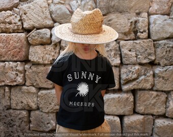 Bella Canvas 3001t キッズTシャツ モックアップ、幼児モデル モックアップ、ボヘミアンTシャツ モックアップ、モデルTシャツ モックアップ、Bella Canvas キッズ、3001t ブラック