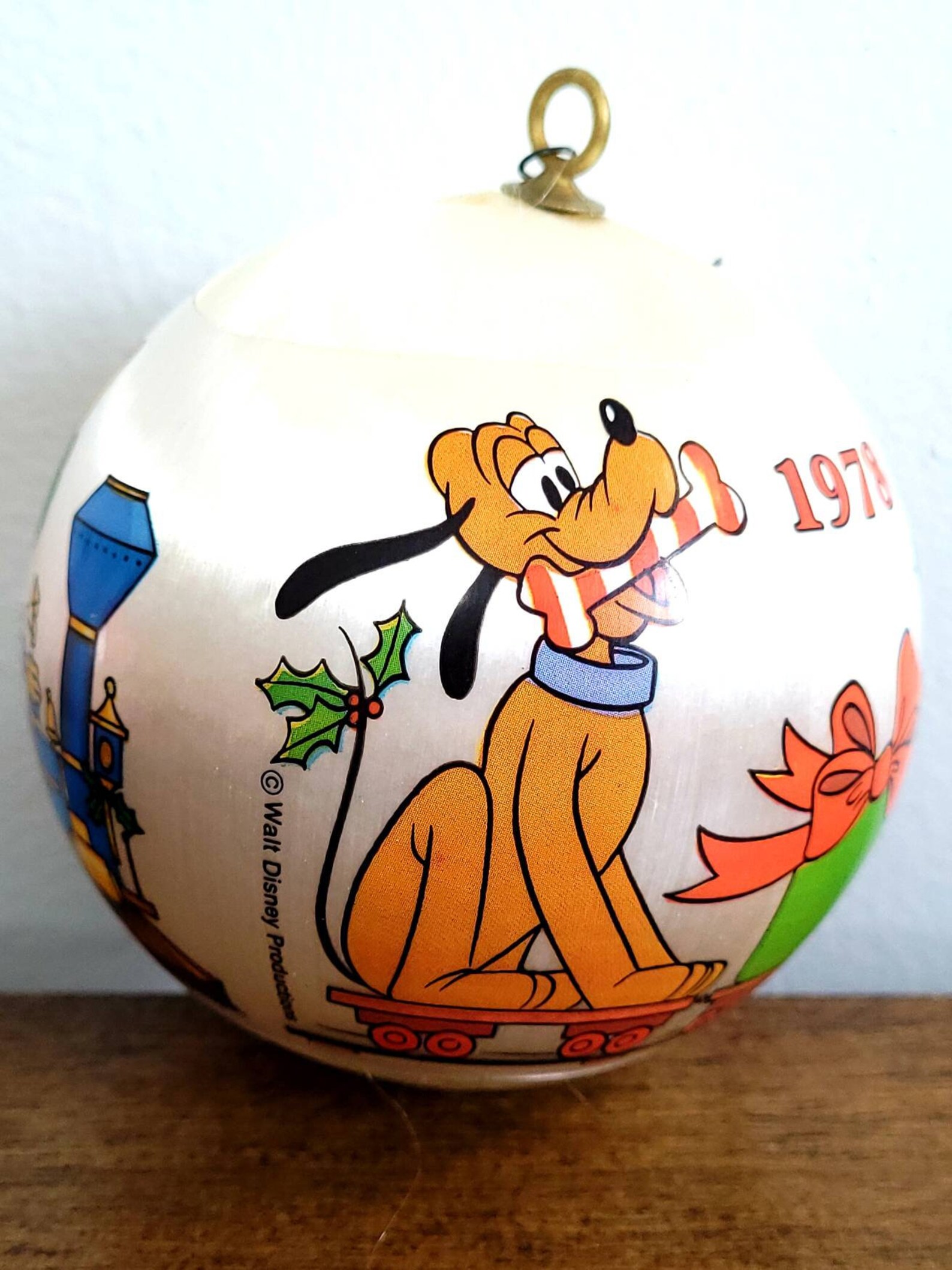 Disney Christmas Ball Ornament, Disney Christmas, Vintage Christmas — free download