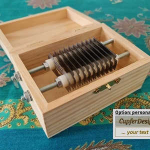 Personalized high quality chalk sharpener for bespoke tailors / seamstresses (customized bespoke wood tailor&#39;s chalk sharpener box, taille craie)