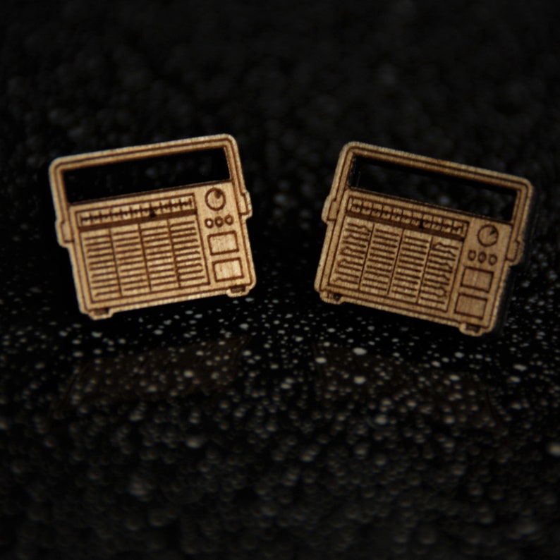 Old Fashioned Transistor Radio Jewellery Retro Style Music Earrings Radio Stud Earrings