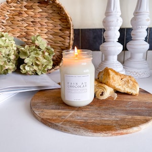 Pain au chocolat candle, Bakery scented candles, Cotton wick and soy wax candles, Bakery scents and classy candles