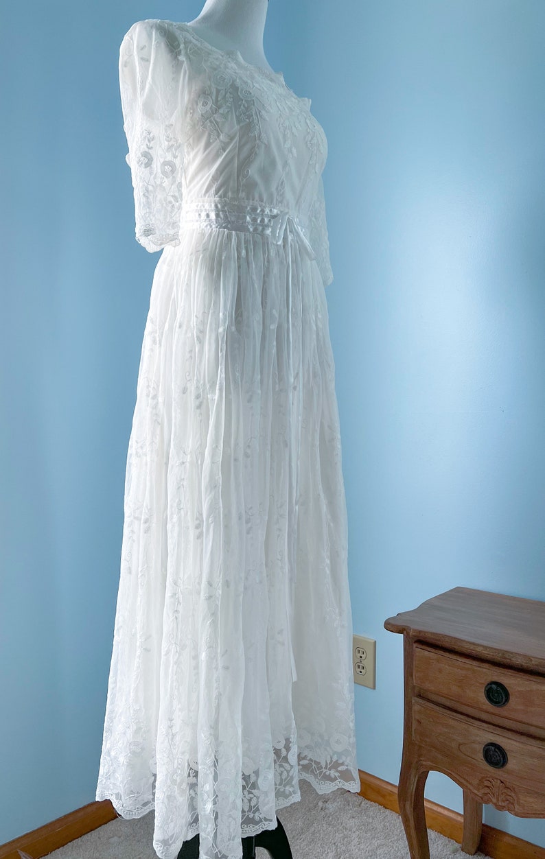 Vintage white dress, butterfly dress, dreamy flower butterfly dress image 4