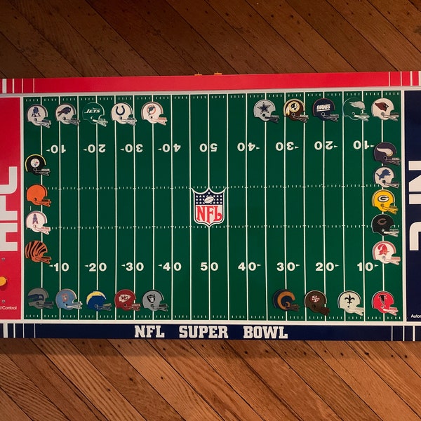 Vintage Tudor Electric Football arte de pared / tablero magnético / "Nfl Team Helmets # 1"