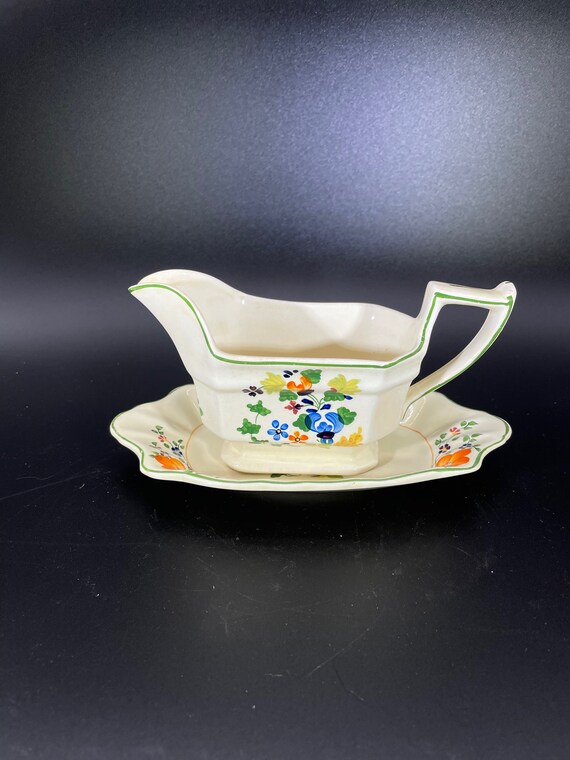 Wynbrook Adams Titian Ware Royal Ivory Gravy Boat and Saucer ...