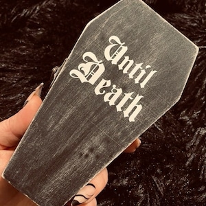 Coffin Jewelry Box