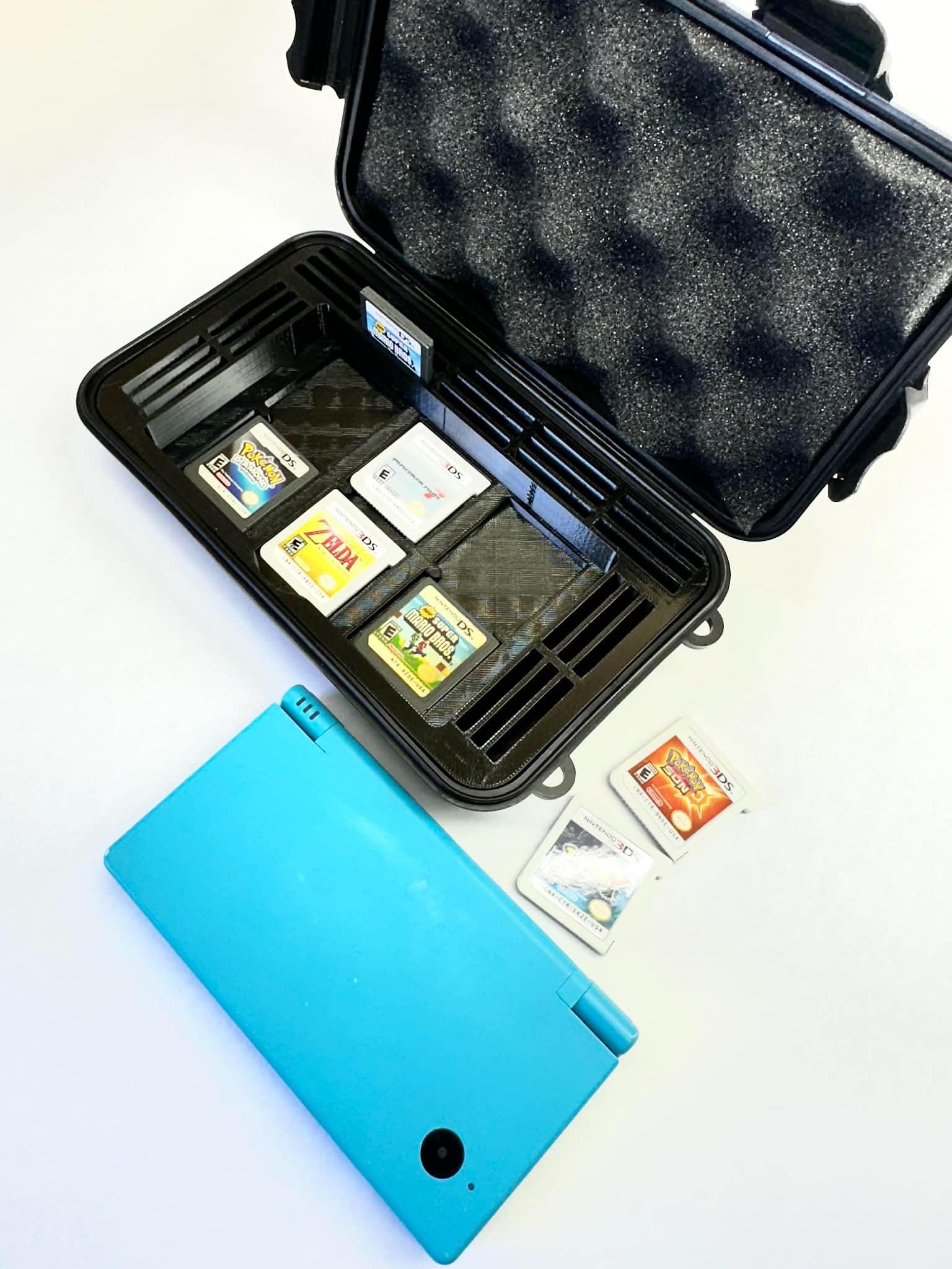 ニンテンドーDSiケース＆ゲームホルダー – カートリッジ34個収納可能