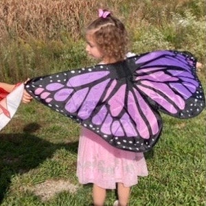 New Small kids gift costume butterfly 45 inch play imagine dress up, ages 2 to 5ish, mariposa laugh