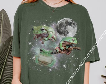 Three Tree Frogs Retro Graphic Vintage Comfort Colors® Frog Moon Tshirt Frog Lovers Funny 90s Oversized Washed Grunge Frog Graphic Tee