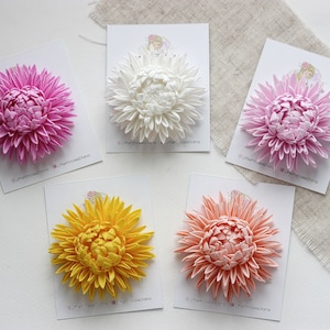Chrysanthemum hair clips, white flower barrette, pink flowers clips, summer birthday party, pink dress baby, gift girl&#39;s birthday.