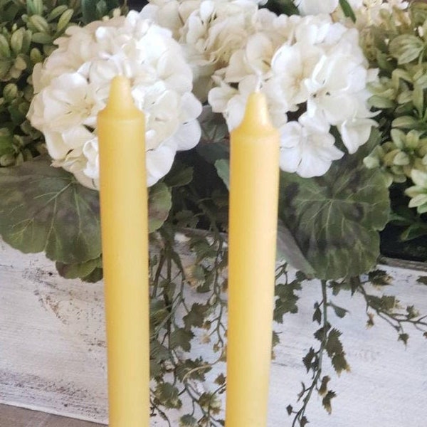 Colonial Style 100% Beeswax Taper Candles - Farmhouse Pure Beeswax Candles - Pure Unscented 100 Beeswax Tapers