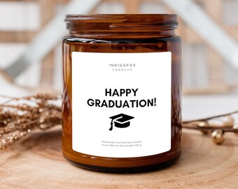 Happy Graduation Duftkerze mit Spruch | Abschluss Geschenk Freunde Ausbildung Bachelor Master Abitur | Personalisierbare Sojawachs Kerze