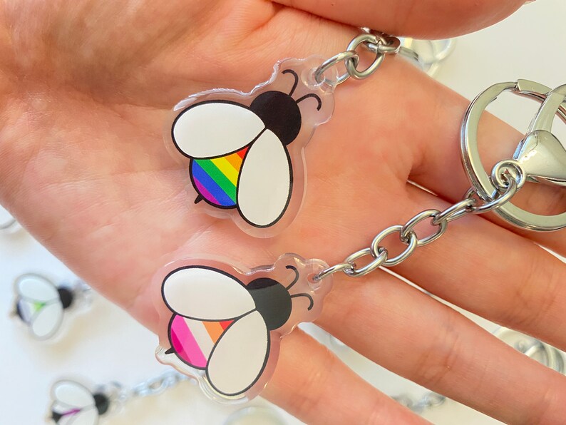 LGBTQ+ Pride Bee Epoxy Acrylic Bee-chain - Pride Keychain -acrylic ...