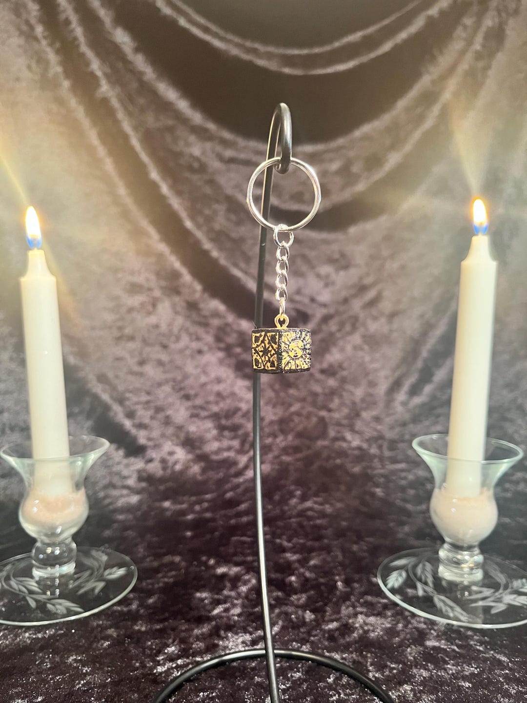 Hellraiser Puzzle Box Keychain - Etsy