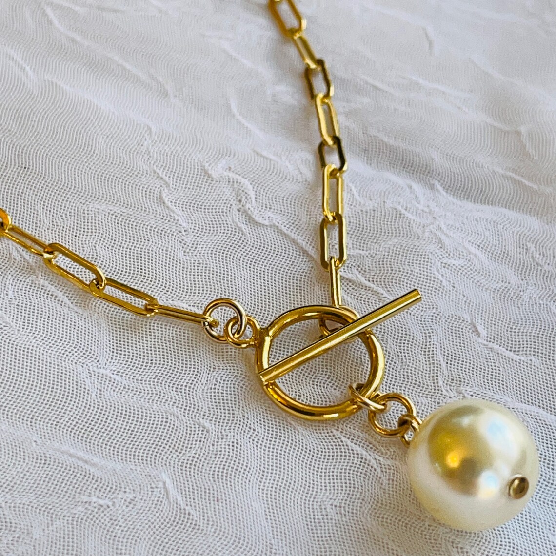Gold paperclip toggle necklace Pearl necklace Chunky gold Etsy
