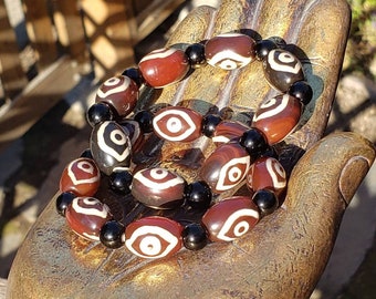 Dzi Beaded Stretch Bracelets. Natural Red & Black Banded Agates. 2 Eye or Hotu Dzi. Vintage Gifts and Collectables.