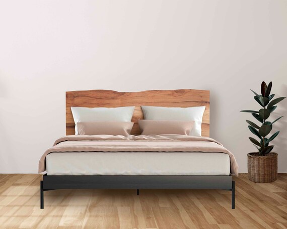 Minimalist platform bed frame queen outlet