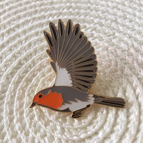 Pin Rotkehlchen im Flug - Robin in flight