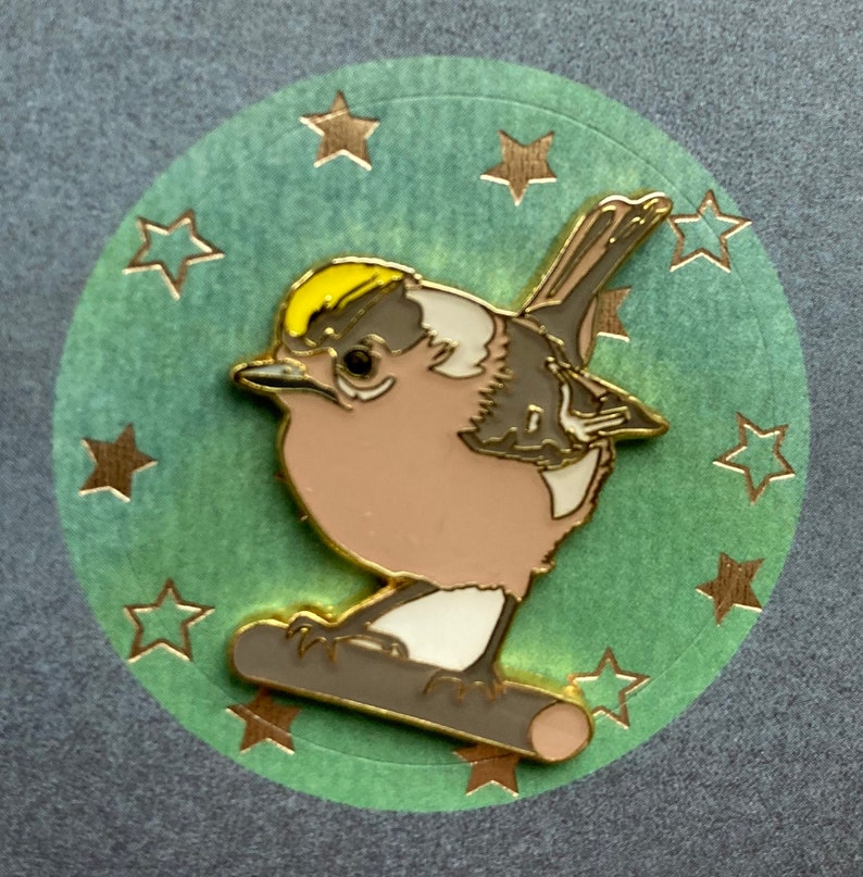 Pin Winter Gold Chicken Pin Goldcrest image 2