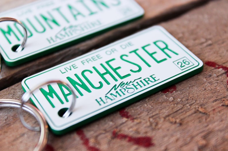 Personalized Engraved Plastic Keychain - New Hampshire License Plate image 4