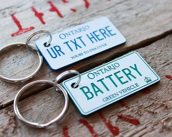 Customizable Personalized Engraved Plastic Keychain - License Plate Canada Ontario - Green Vehicle