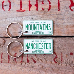 Personalized Engraved Plastic Keychain - New Hampshire License Plate image 5
