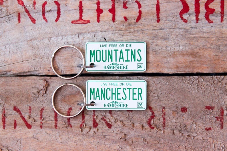 Personalized Engraved Plastic Keychain - New Hampshire License Plate image 5