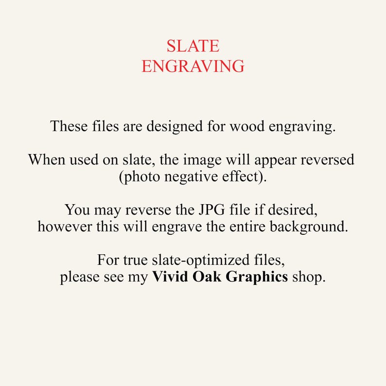 Może przedstawiać: Zestaw trzech ceramicznych kubk&oacute;w z nakrapianym, matowym wykończeniem. Kubki są w odcieniach kremu, jasnego brązu i ciemnego brązu. Każdy kubek ma prosty, minimalistyczny design.